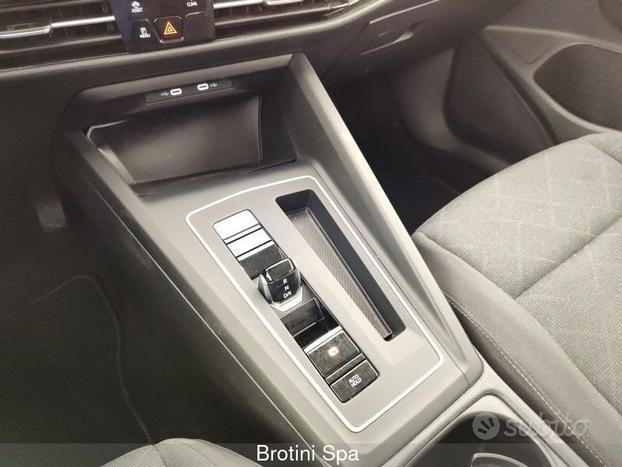 Volkswagen Golf 1.0 eTSI EVO DSG Life