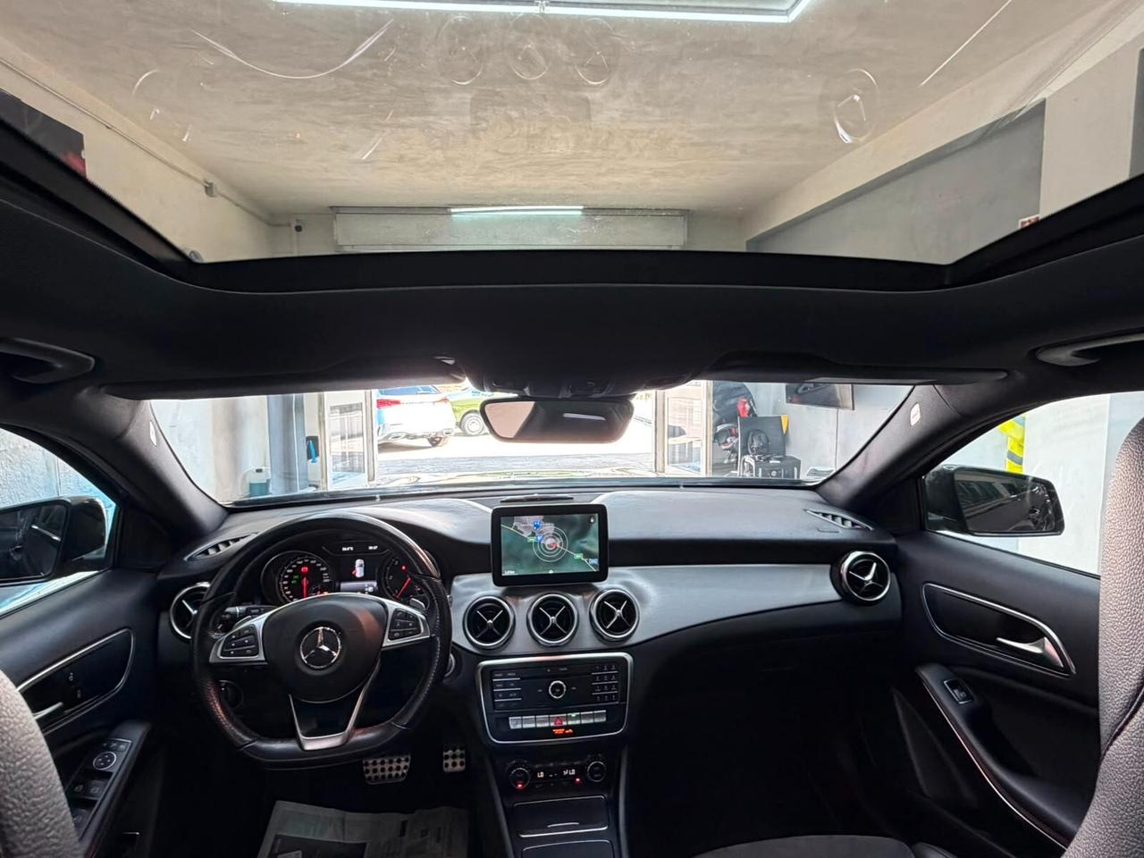Mercedes-benz GLA 200 d Premium
