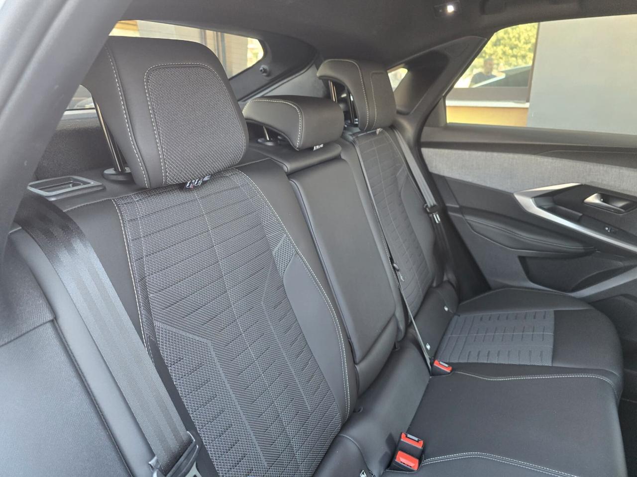 Peugeot 3008 Hybrid 136 e-DCS6 GT