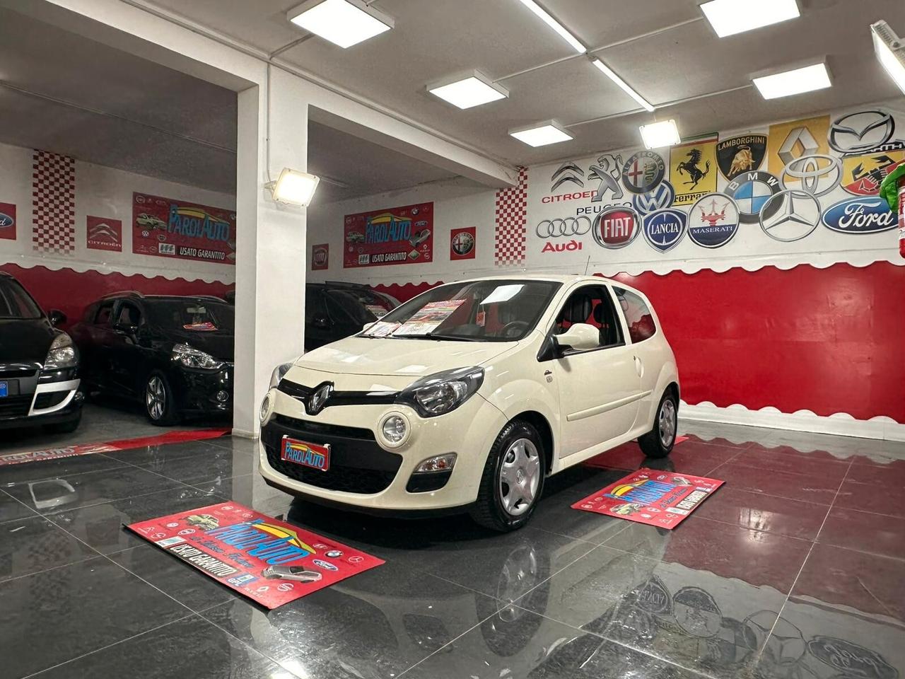 Renault Twingo 1.2 75cv Live - 2013