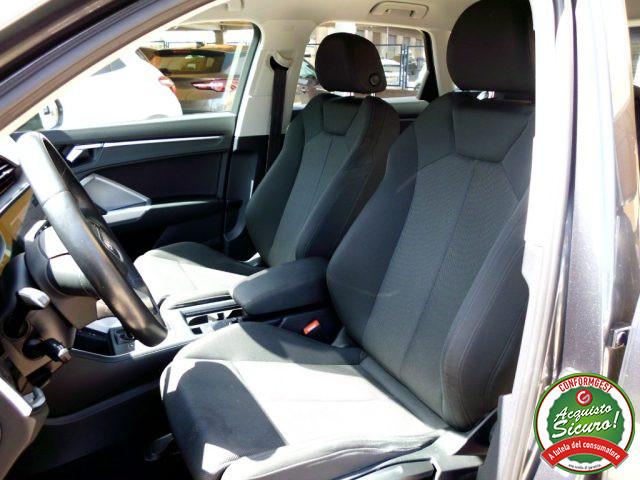 AUDI Q3 35 TDI S line edition