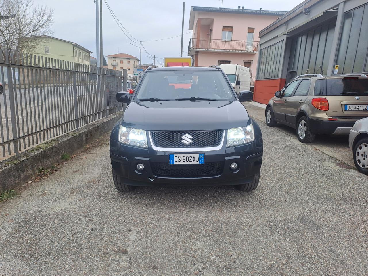 Suzuki Grand Vitara 1.9 DDiS 3 porte