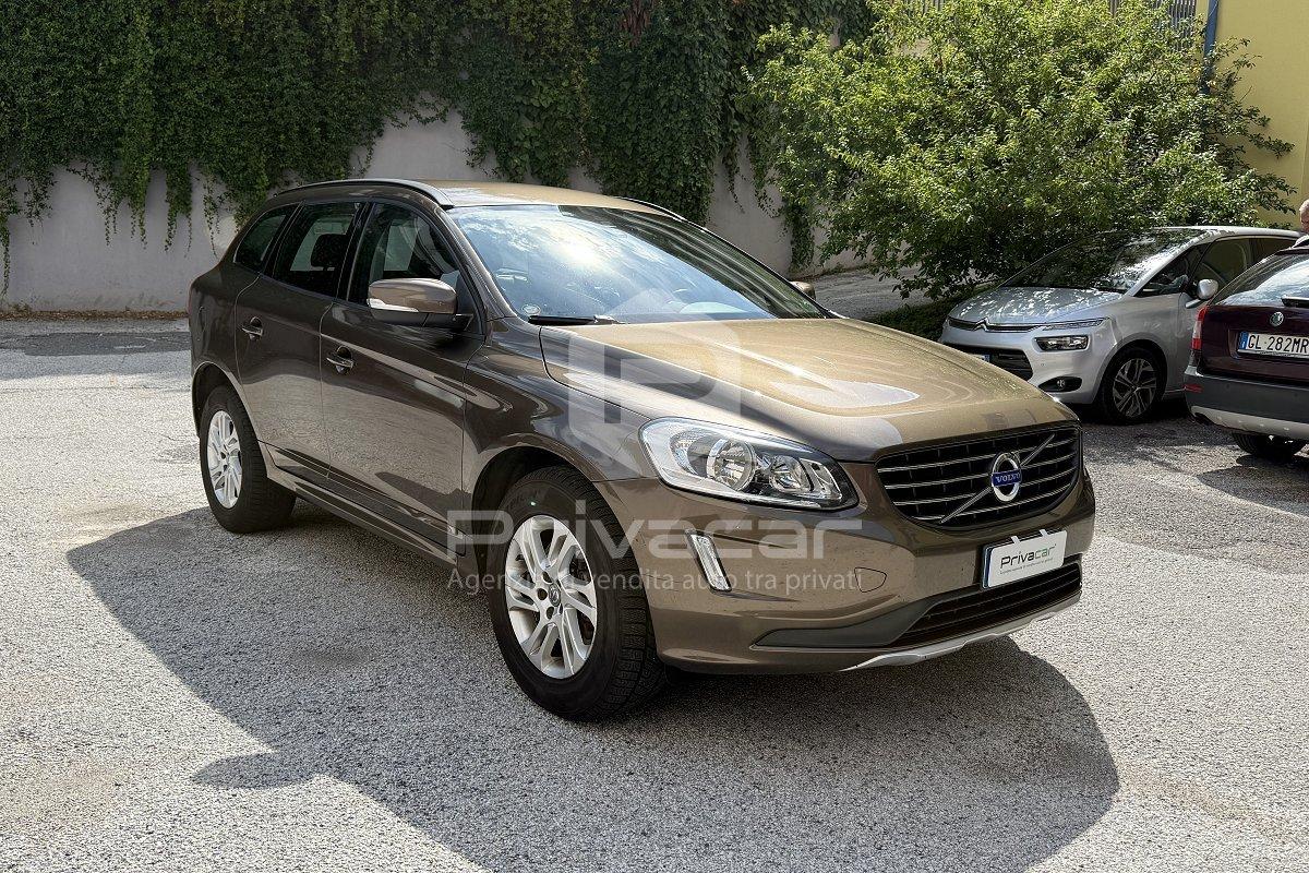 VOLVO XC60 D4 AWD Geartronic Momentum