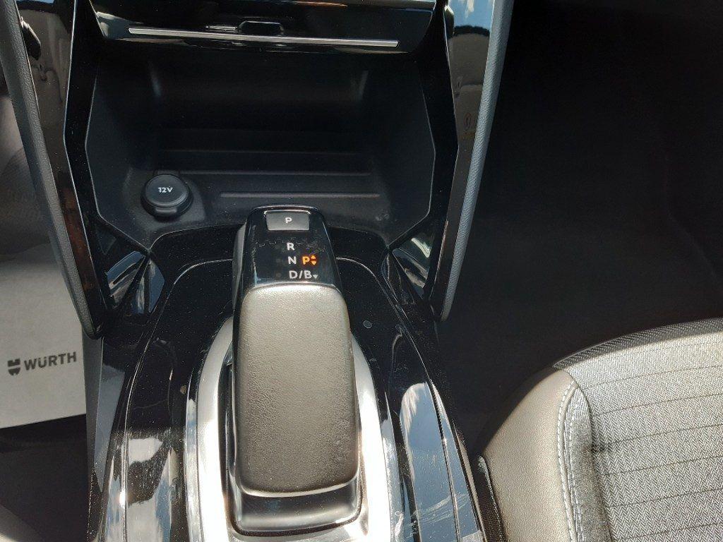 Peugeot 208 motore elettrico 136 CV 5 porte GT
