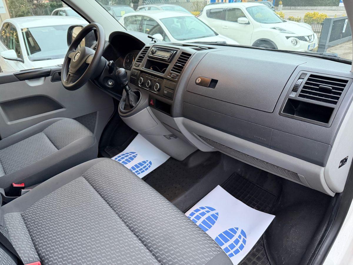 VOLKSWAGEN - T5 Caravelle 2.0 TDI 140cv 9 posti