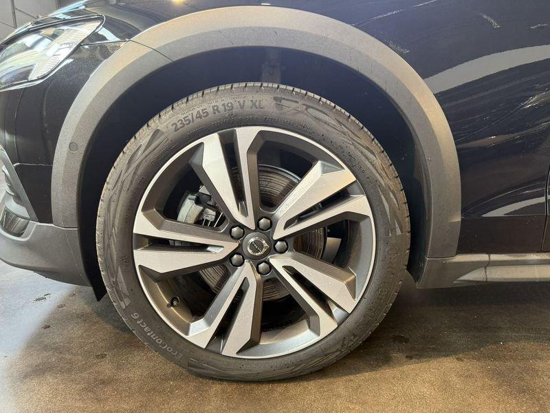 Volvo V60 Cross Country V60 Cross Country B4 (d) AWD automatico