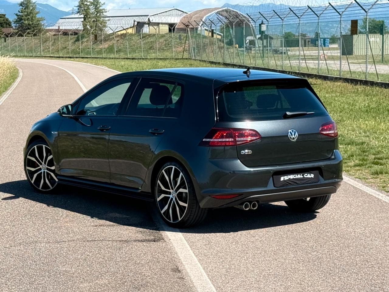 Volkswagen Golf GTD 2.0 TDI DSG 5p. 184cv ""MOLTO BELLA ED EFFICIENTE""