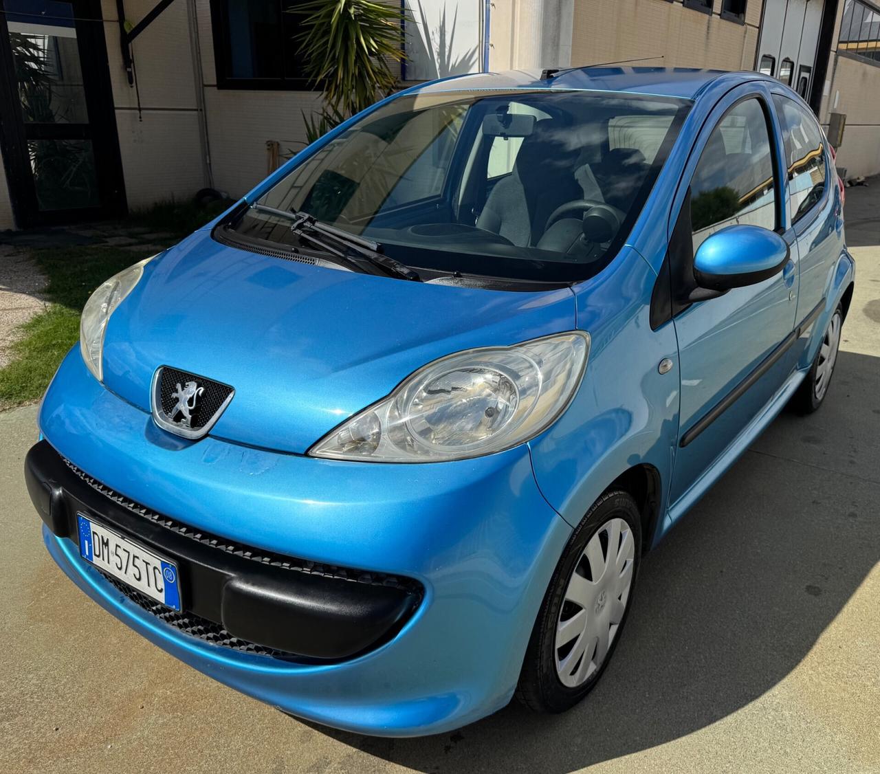 Peugeot 107 1.4 HDi 5p. -SOLO 149.000 KM-