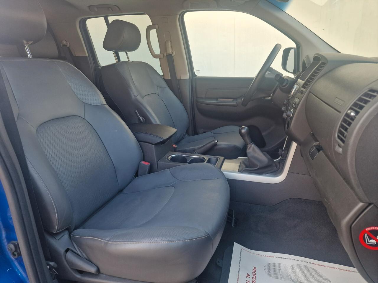 Nissan Navara 2.5 dCi 190CV