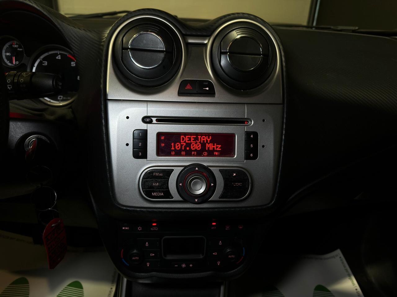 Alfa Romeo MiTo 1.3 jtdm-2 BlackLine Collection 95cv