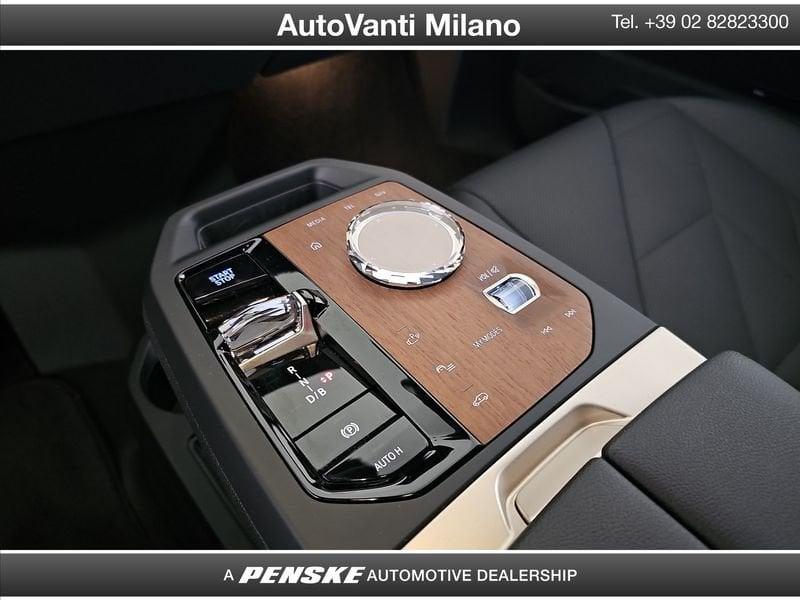 BMW iX iX xDrive50 Pacchetto Sportivo