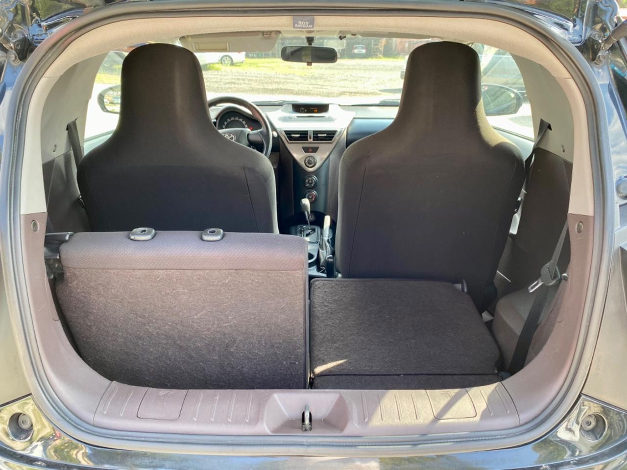 Toyota iQ 1.0 Multidrive
