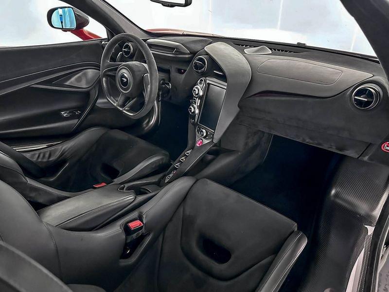 McLaren 720S Coupe - McLaren Milano