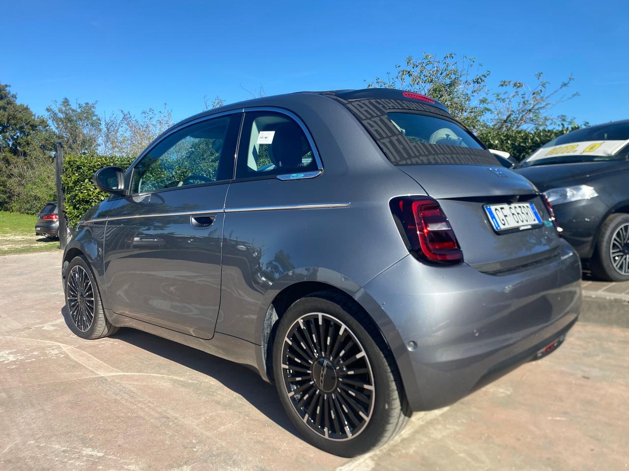 Fiat 500 La Prima Cabrio 42 kWh