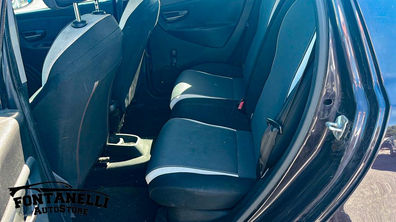 Lancia Ypsilon 0.9 TwinAir 85 CV 5 porte Metano Ecochic Gold