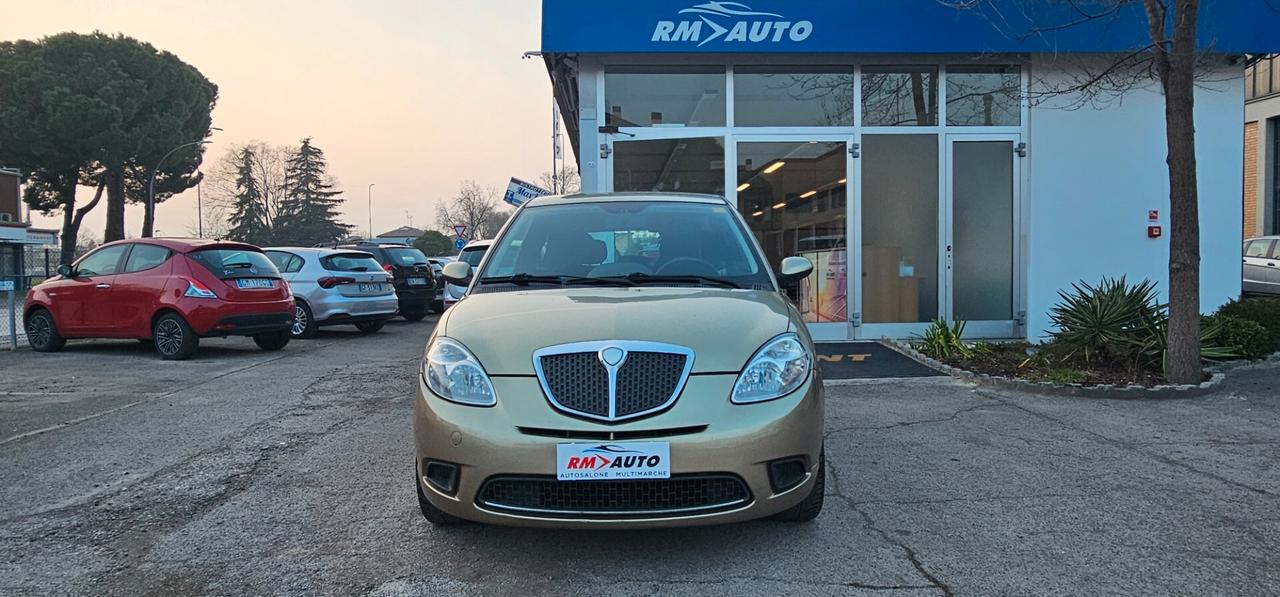 Lancia Ypsilon 1.2 Argento