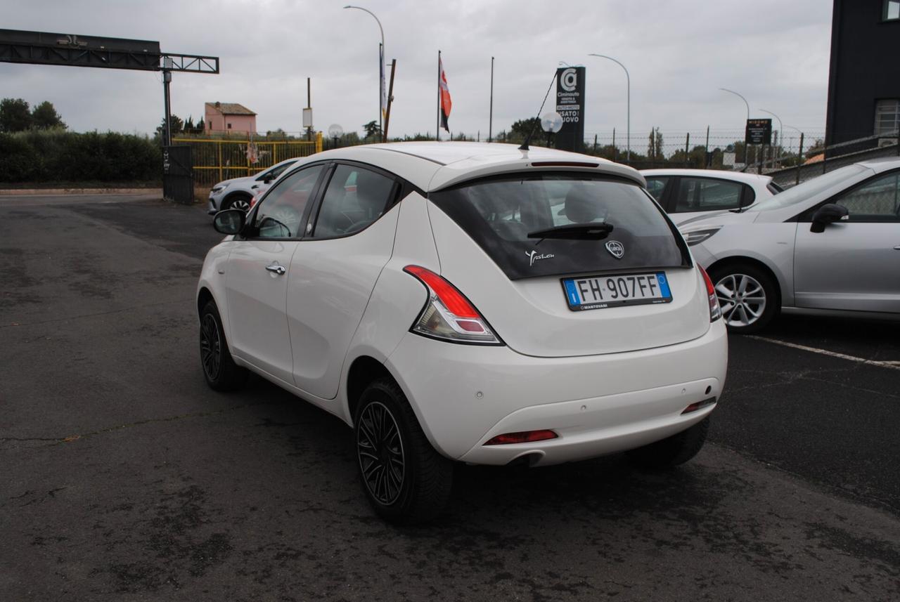 LANCIA YPSILON 0.9 84 CV BENZ/METANO