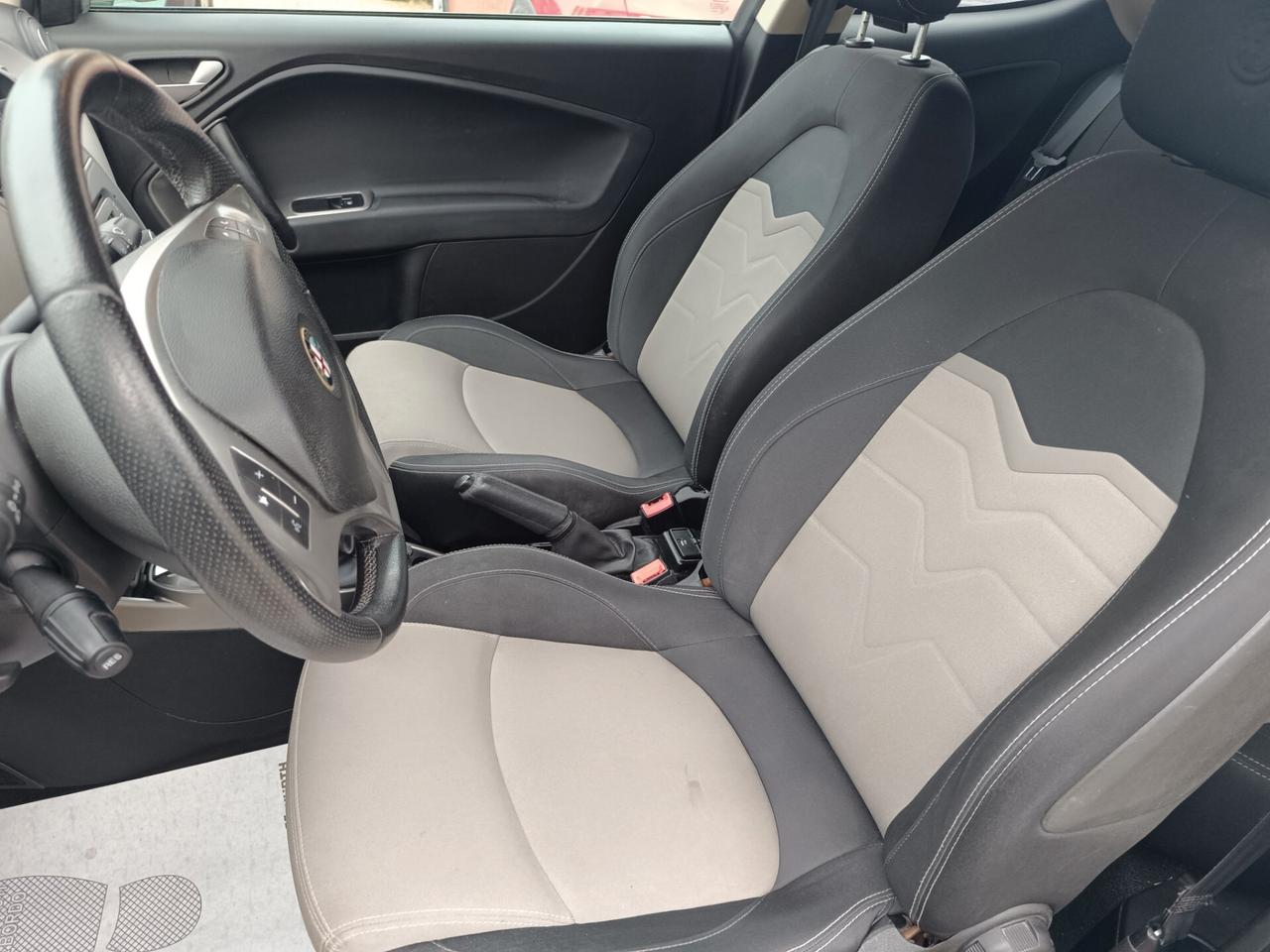 Alfa Romeo MiTo 1.4 T 120 CV GPL Distinctive