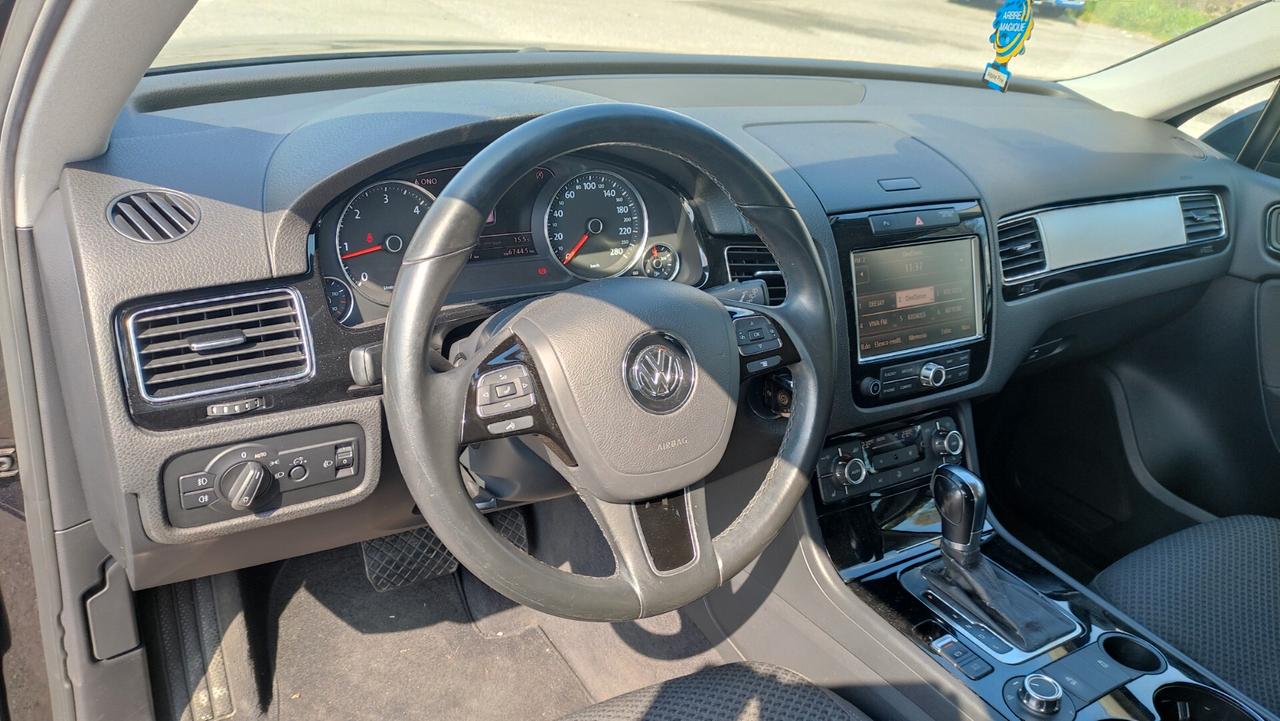 Volkswagen Touareg 3.0 TDI tiptronic BlueMotion Technology - 2011