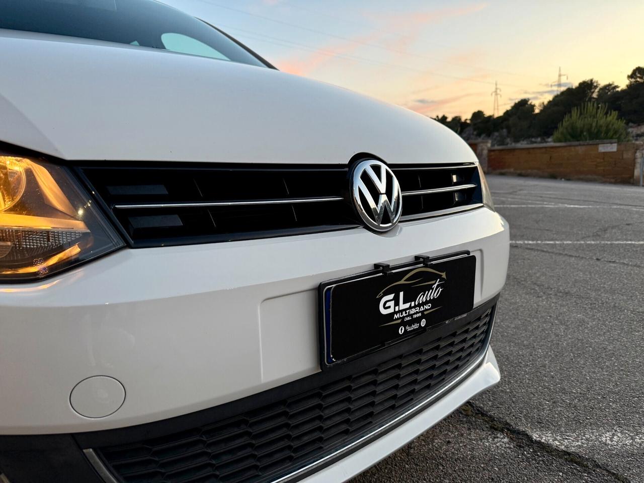 Volkswagen Polo/1.6 90 CV/CERCHI 16"/NEOPATENTATI