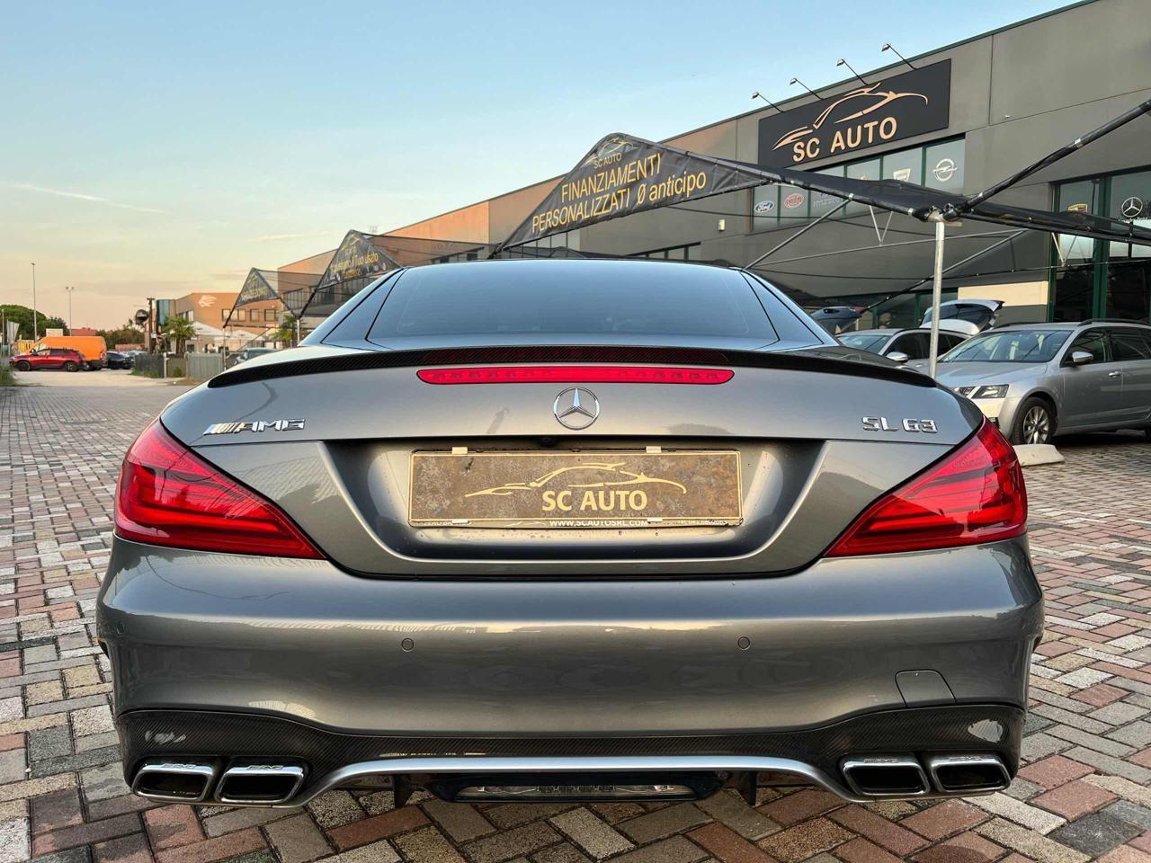 Mercedes-Benz SL 63 AMG Roadster V8