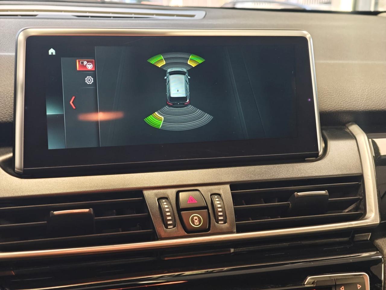 Bmw 2er Active Tourer 218d Luxury