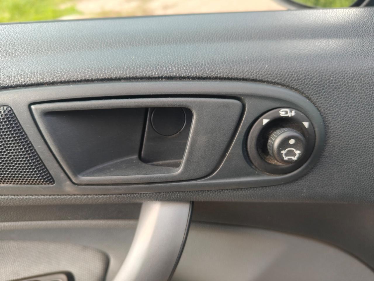 Ford Fiesta 1.4 TDCi 5p. TUTTO INCLUSO