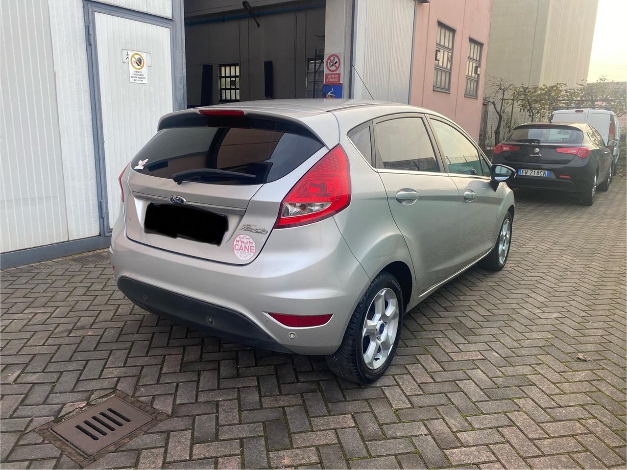 Ford Fiesta 1.2 60CV. Tit. neopatentati 5 porte
