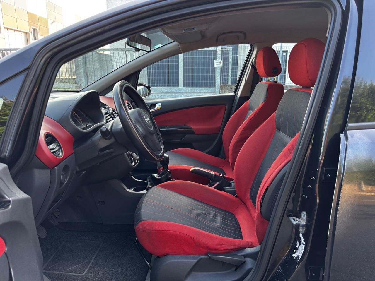 Opel Corsa 1.2 5 porte Enjoy