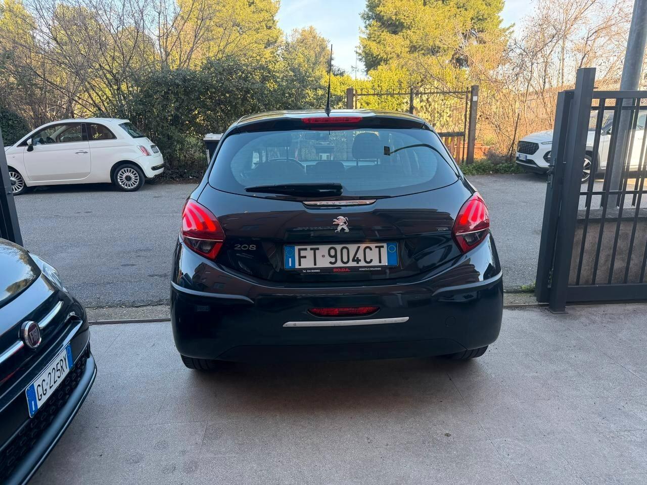 Peugeot 208 PureTech 82 5p. GPL Allure