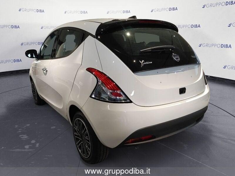 Lancia Ypsilon 11M My23 1.0 Firefly 70 CvStart&Stop Hybrid Go