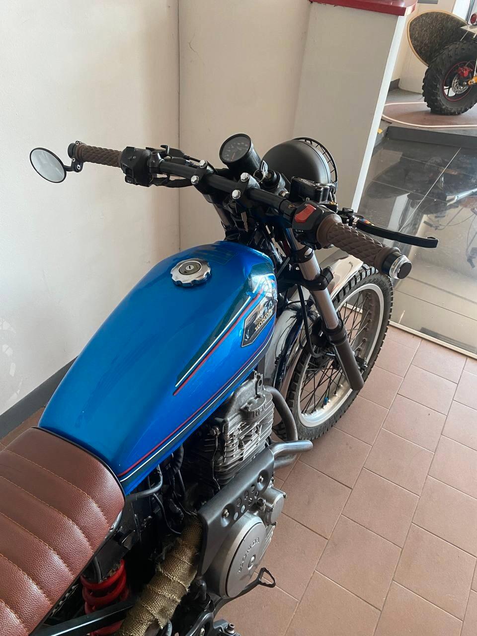 Honda dominator 650
