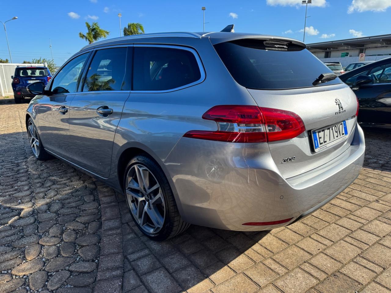 Peugeot 308 PureTech Turbo 130 S&S SW Allure