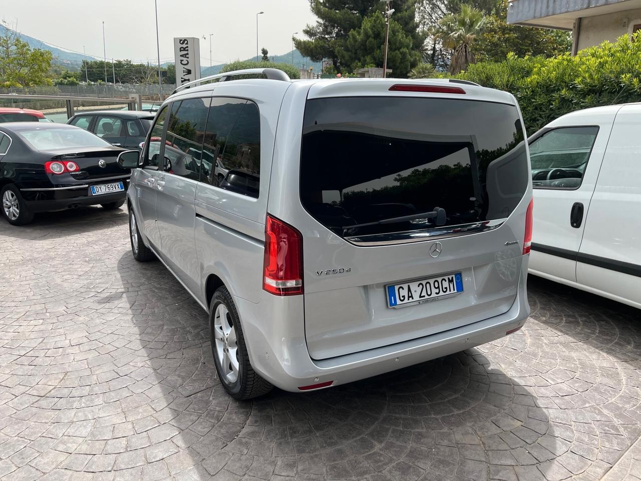 MERCEDES-BENZ V 250 d Automatic 4Matic Sport Compact