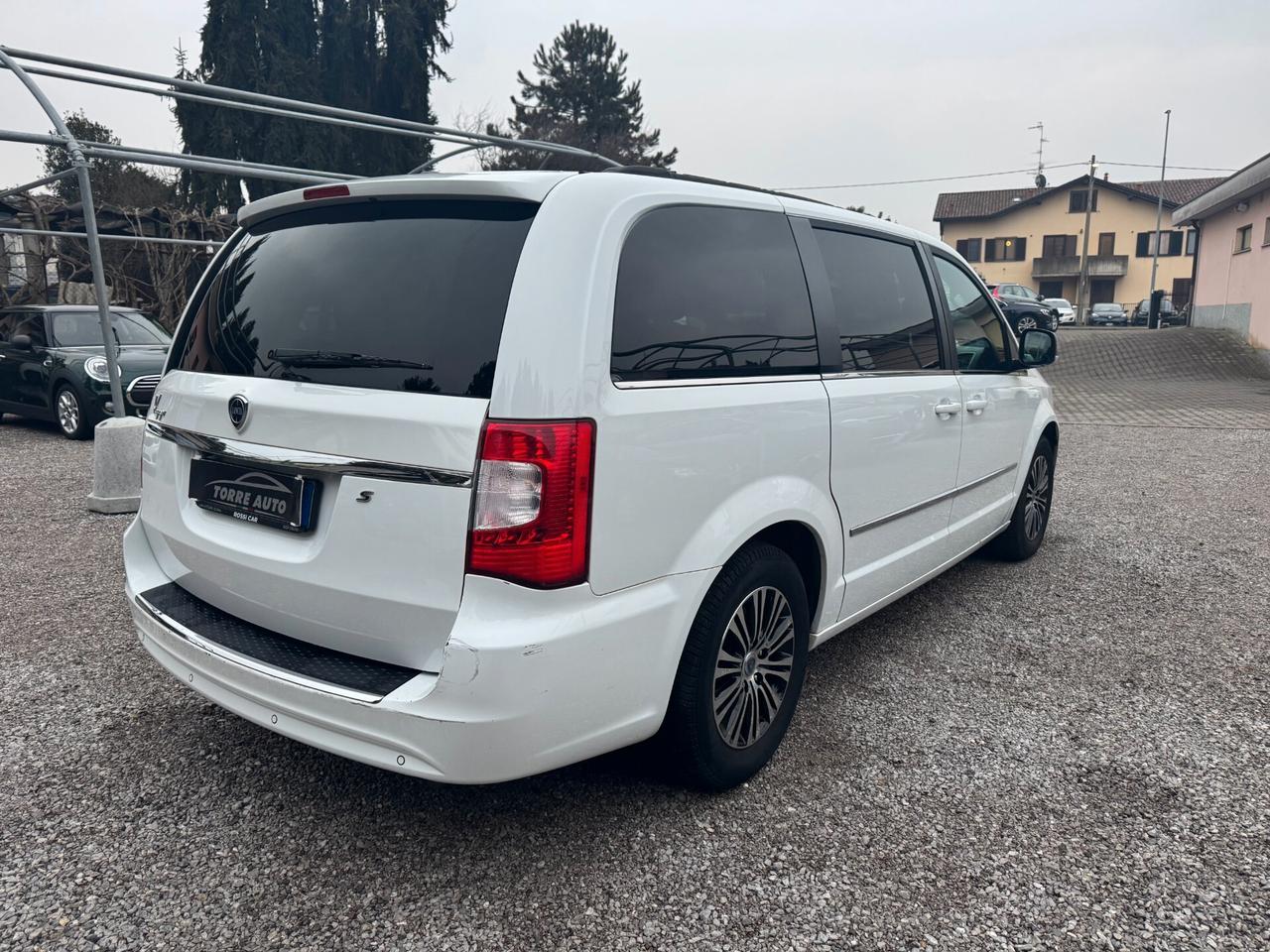 Lancia Voyager 2.8 Turbodiesel S 177 CV