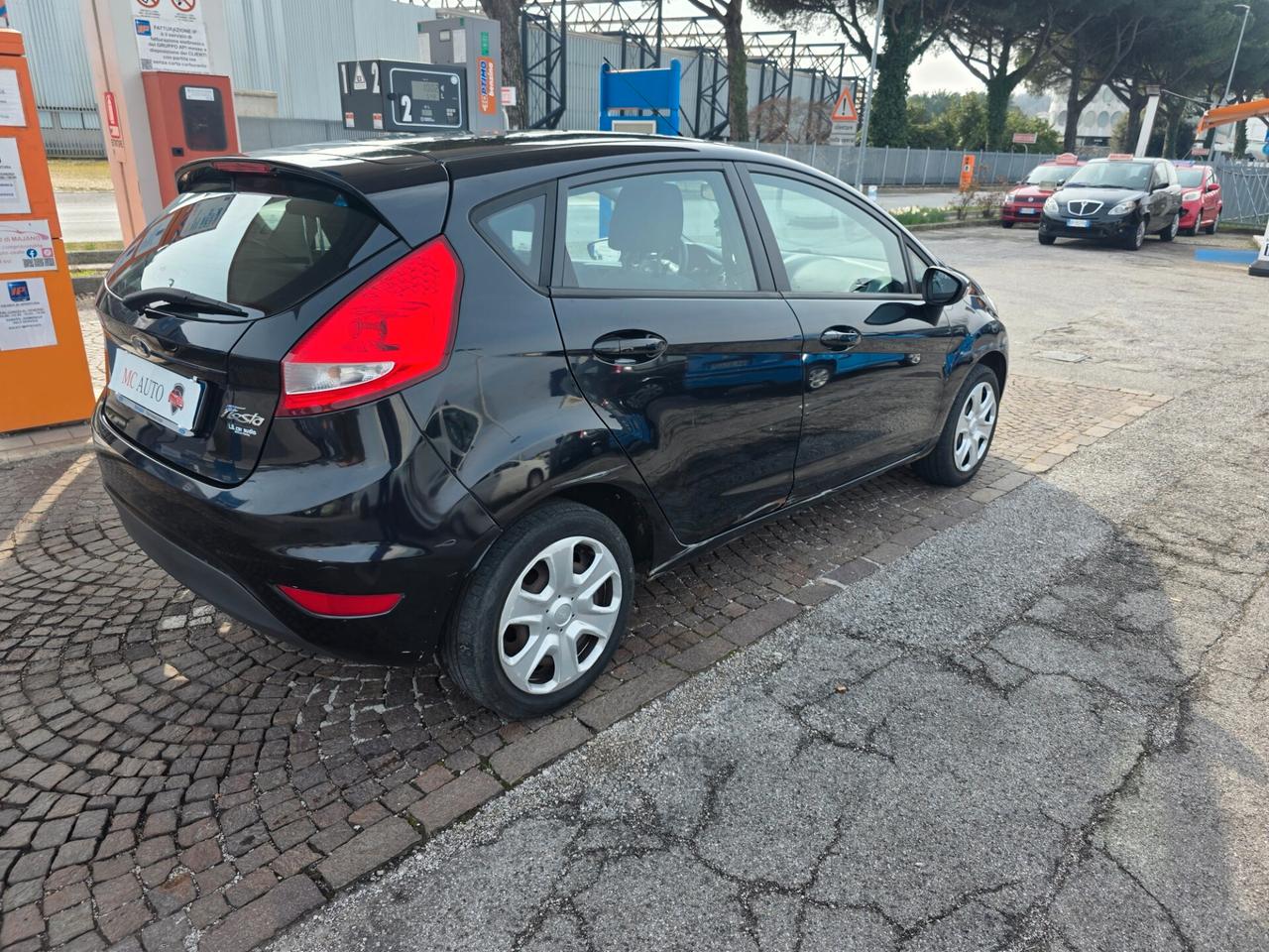 Ford Fiesta 1.2 82 CV 5 porte Titanium con 239.000km Neopatentati ok