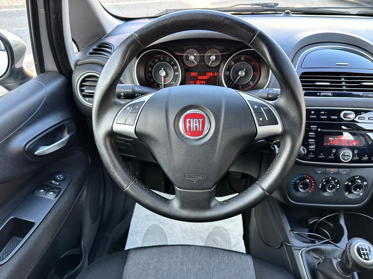 Fiat Punto 1.3MJT II 75CV 5P Lounge -Neopatentati