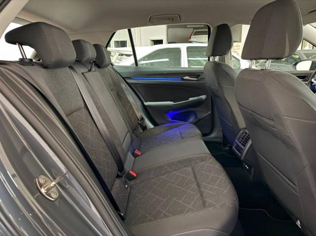 Volkswagen Golf 1.5 etsi evo Life 130cv dsg