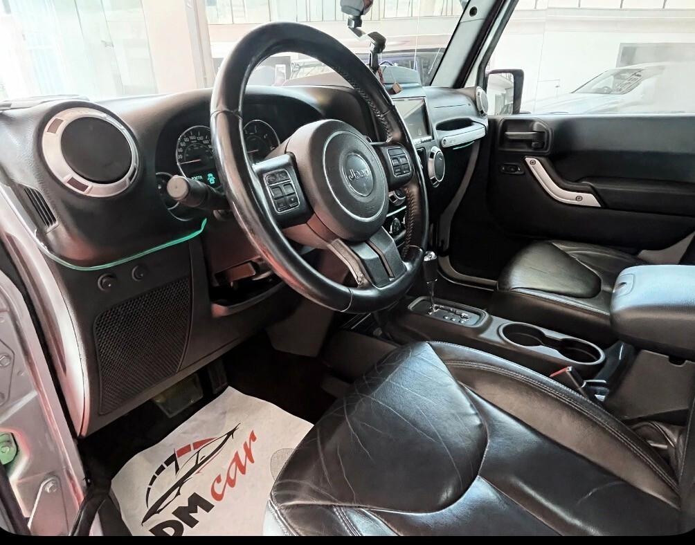 Jeep Wrangler Unlimited 2.8 CRD DPF Sahara Auto