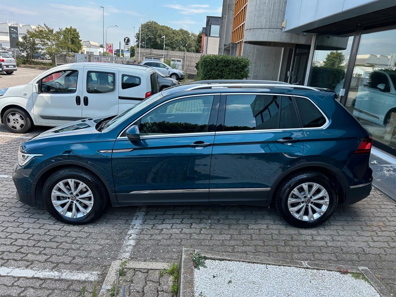 Volkswagen Tiguan 1.5 tsi Life 130cv IVA ESPOSTA