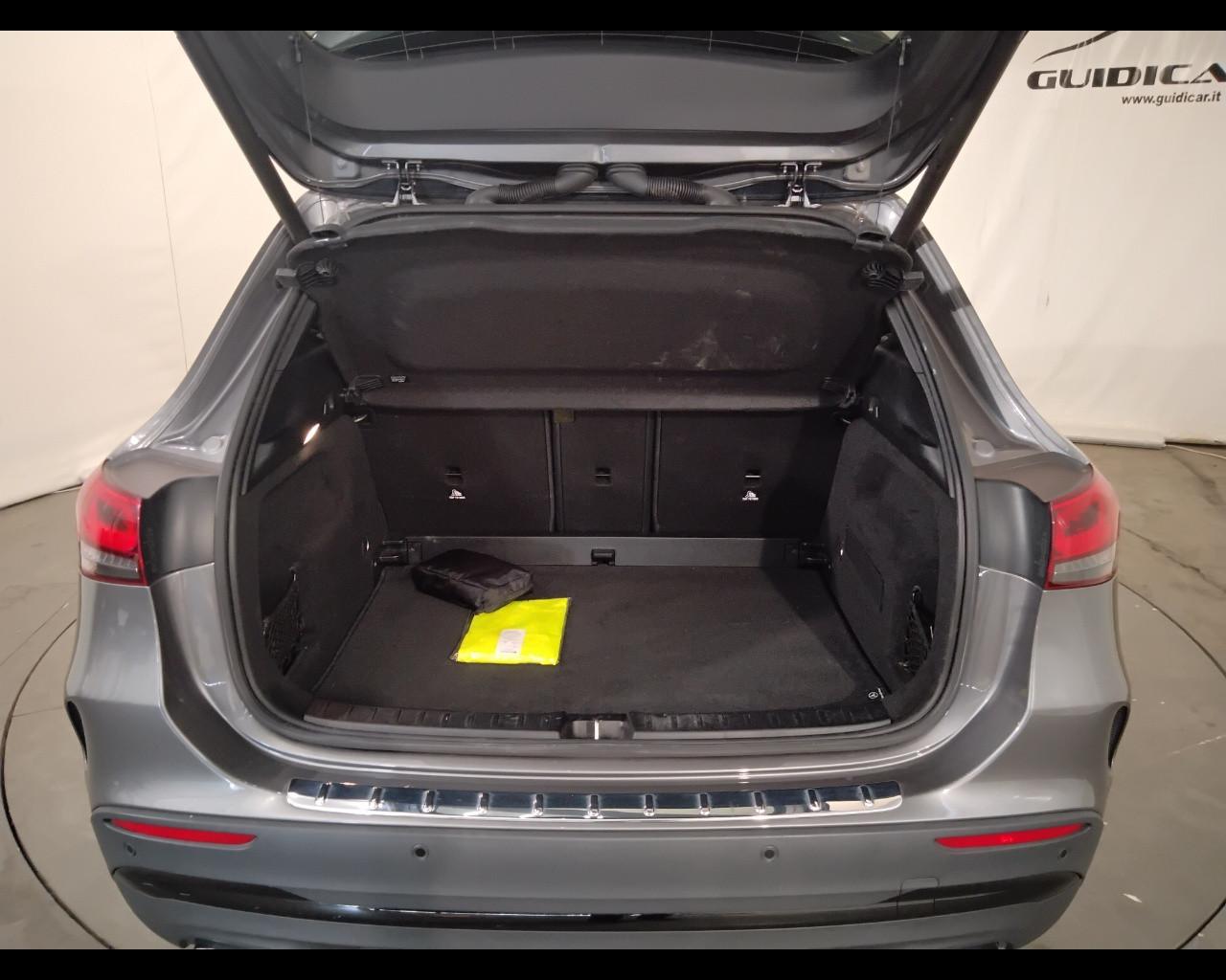 Mercedes-Benz GLA-H247 2020 - GLA 180 d Premium auto