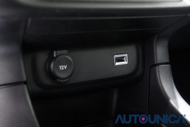 CITROEN C3 PURETECH 110 S&S PLUS NEOPATENTATI FARI LED