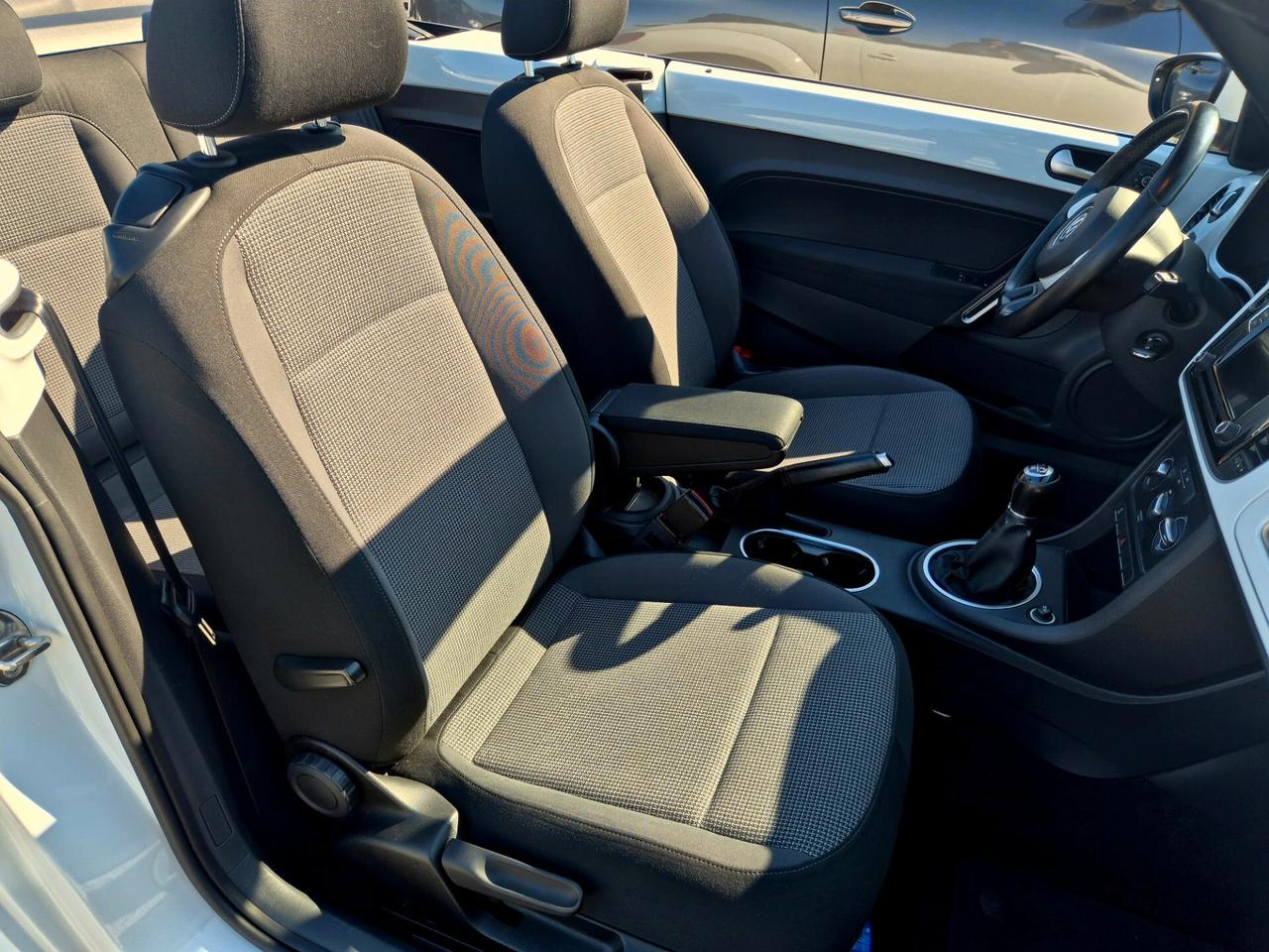 Volkswagen Maggiolino Cabrio 2.0 TDI