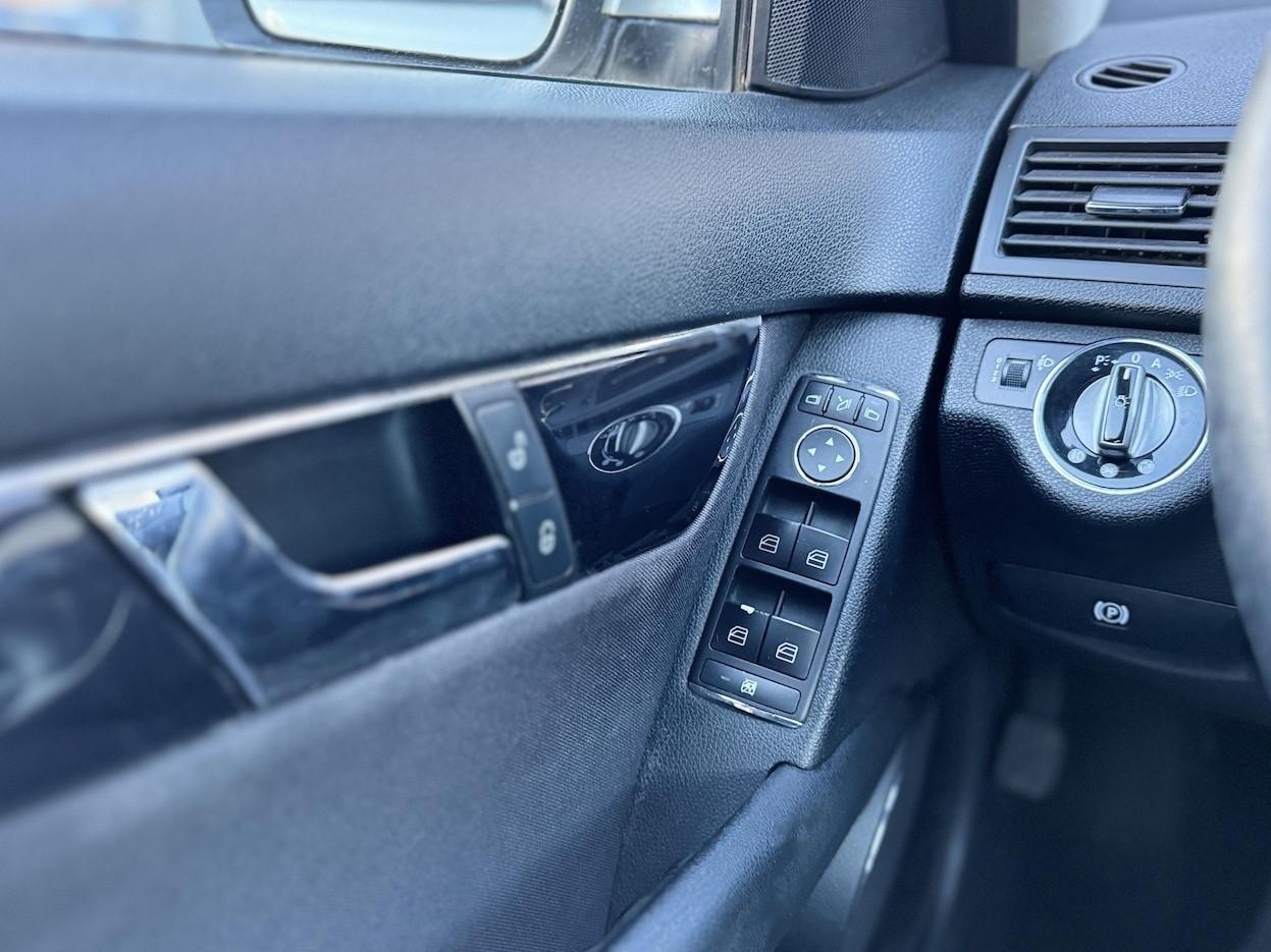 Mercedes-Benz C 220 2.1 Diesel 170CV Automatica - 2008