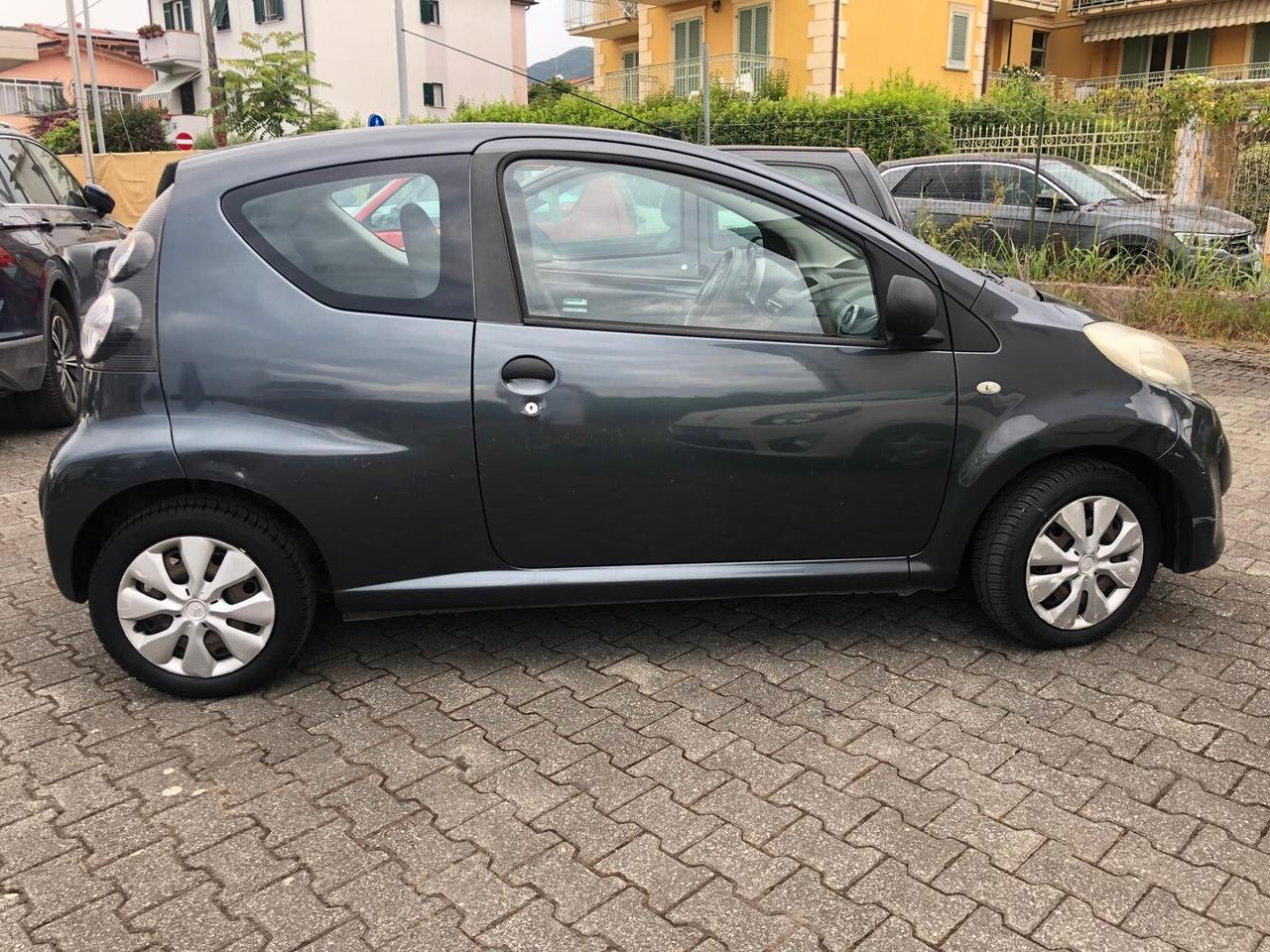 Citroen C1 1.0 3 porte ADATTA PER NEOPATENTATI CON GARANZIA 12 MESI ESTENDIBILE A PAGAMENTO FINO A 36 MESII!!!