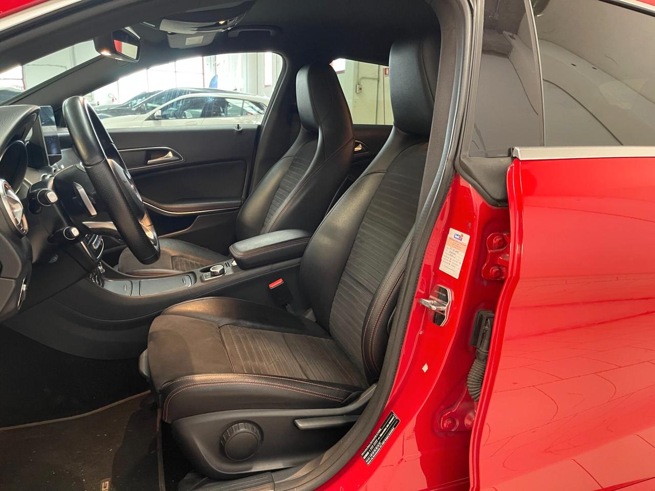 Mercedes-benz CLA 200 d Shooting Brake Premium AMG-Ok Neopat-LEGGI SOTTO