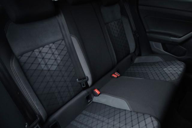 VOLKSWAGEN Taigo 1.0 TSI 115 CV TETTO DSG R-Line Prezzo Netto