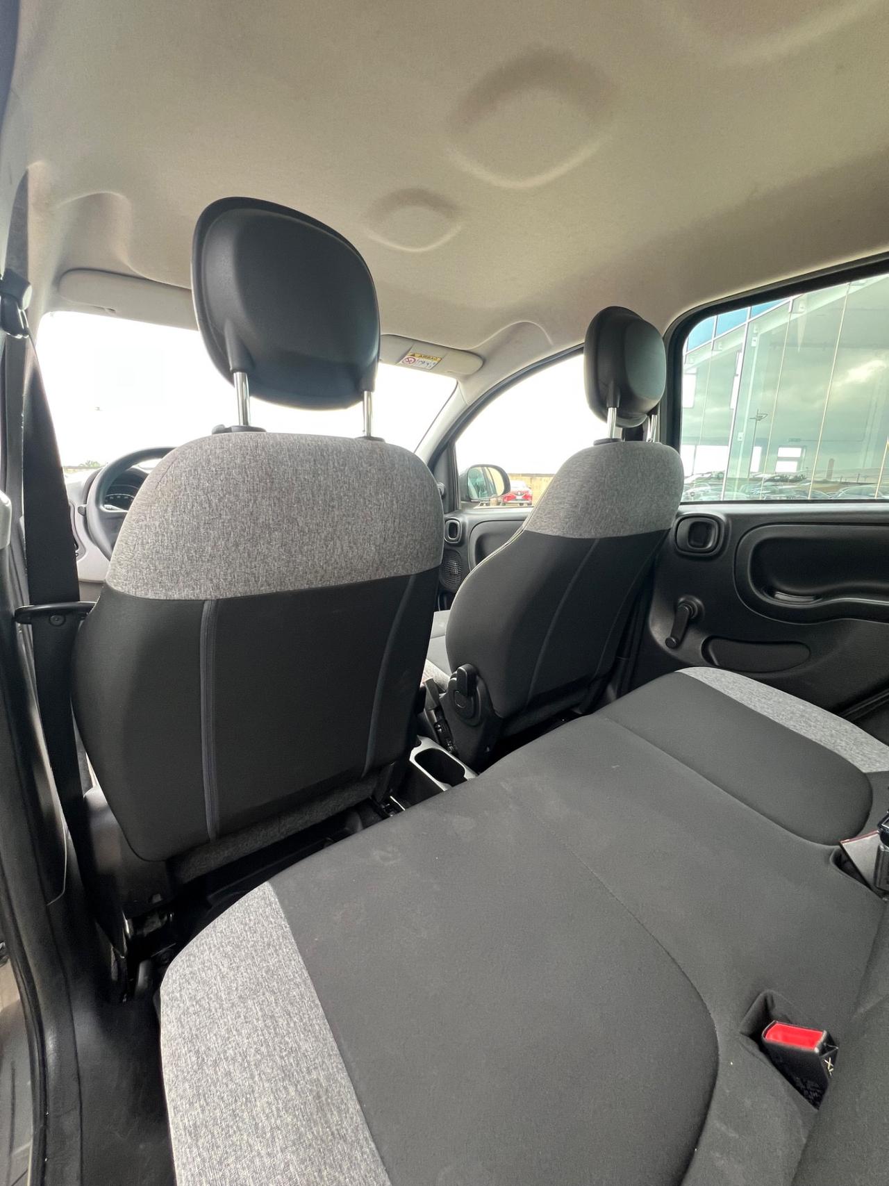 Fiat Panda 1.0 69CV firefly hybrid Garmin