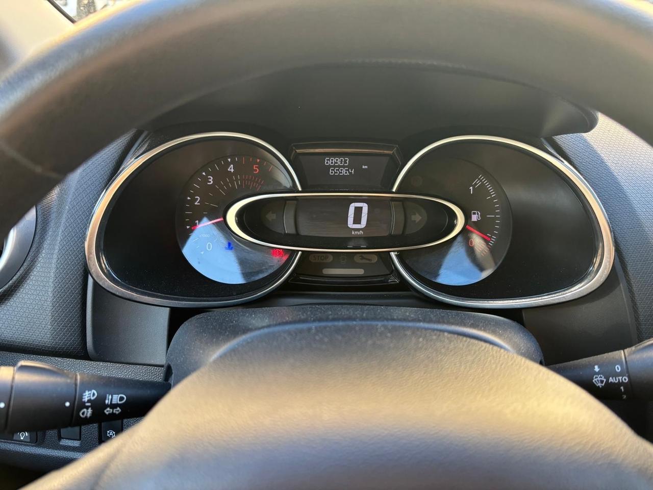 Renault Clio dCi 8V 90 CV 5 porte Duel