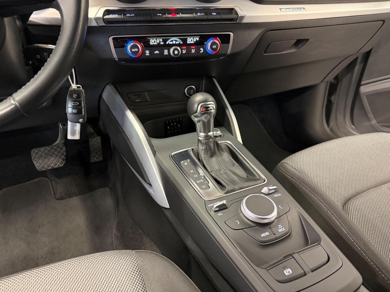 Audi Q2 35 TDI QUATTRO S tronic line Edition